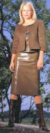 colskirts134.JPG (26130 octets)